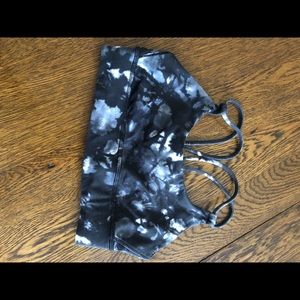 Lulu lemon sports bra
